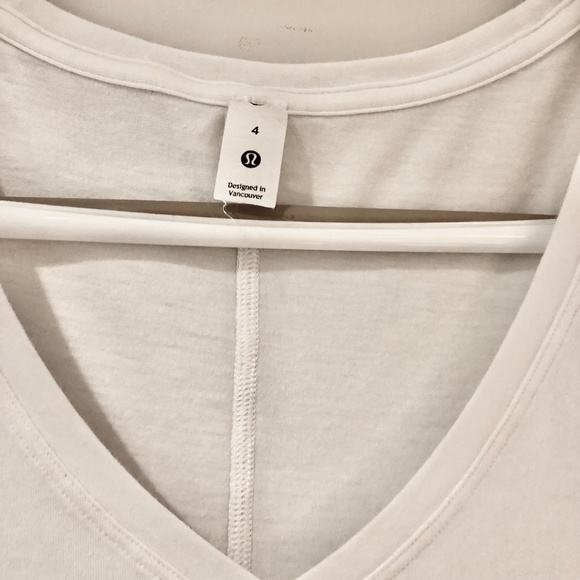 Lululemon Asymmetrical V-Neck Tank Top | Size 4 - Picture 8 of 8